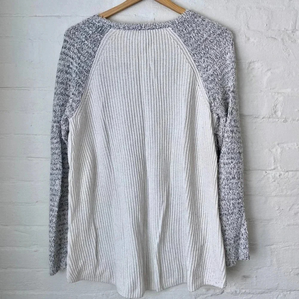 Loft Gray White Sweater Medium - Picture 3 of 3